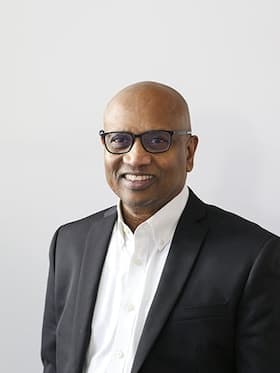 Photo of Lawrence Alexander